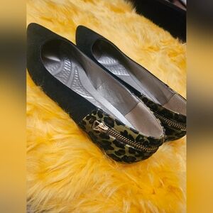 NWOT Bellini's Leopard Print Black Flats